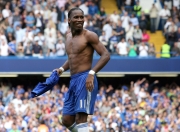 九游体育-新王登基与旧神背影，当贝林厄姆的火热照亮阿根廷的坚韧胜利