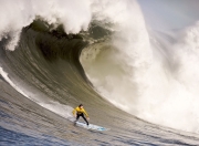 九游娱乐首页-赛道上的孤勇者，拉塞尔扛起全队，阿斯顿马丁险胜梅赛德斯