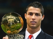 九游娱乐-荷兰险胜马赛，坎特刷新纪录，一场比赛，两段传奇