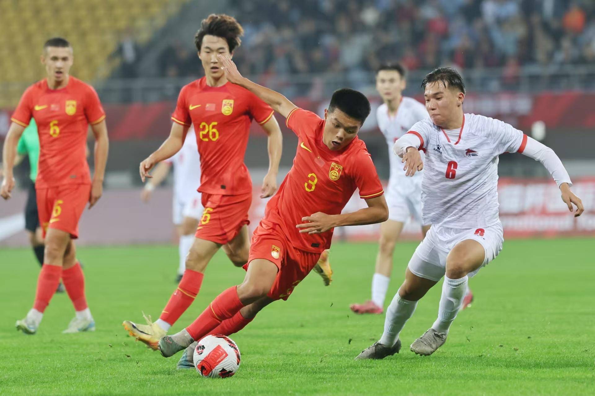 东南亚球队冲击中东球队，亚洲足球强强对话的简单介绍