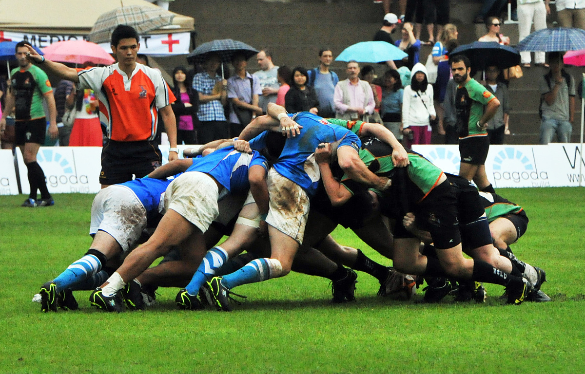 体育赛场风起云涌，惊险刺激