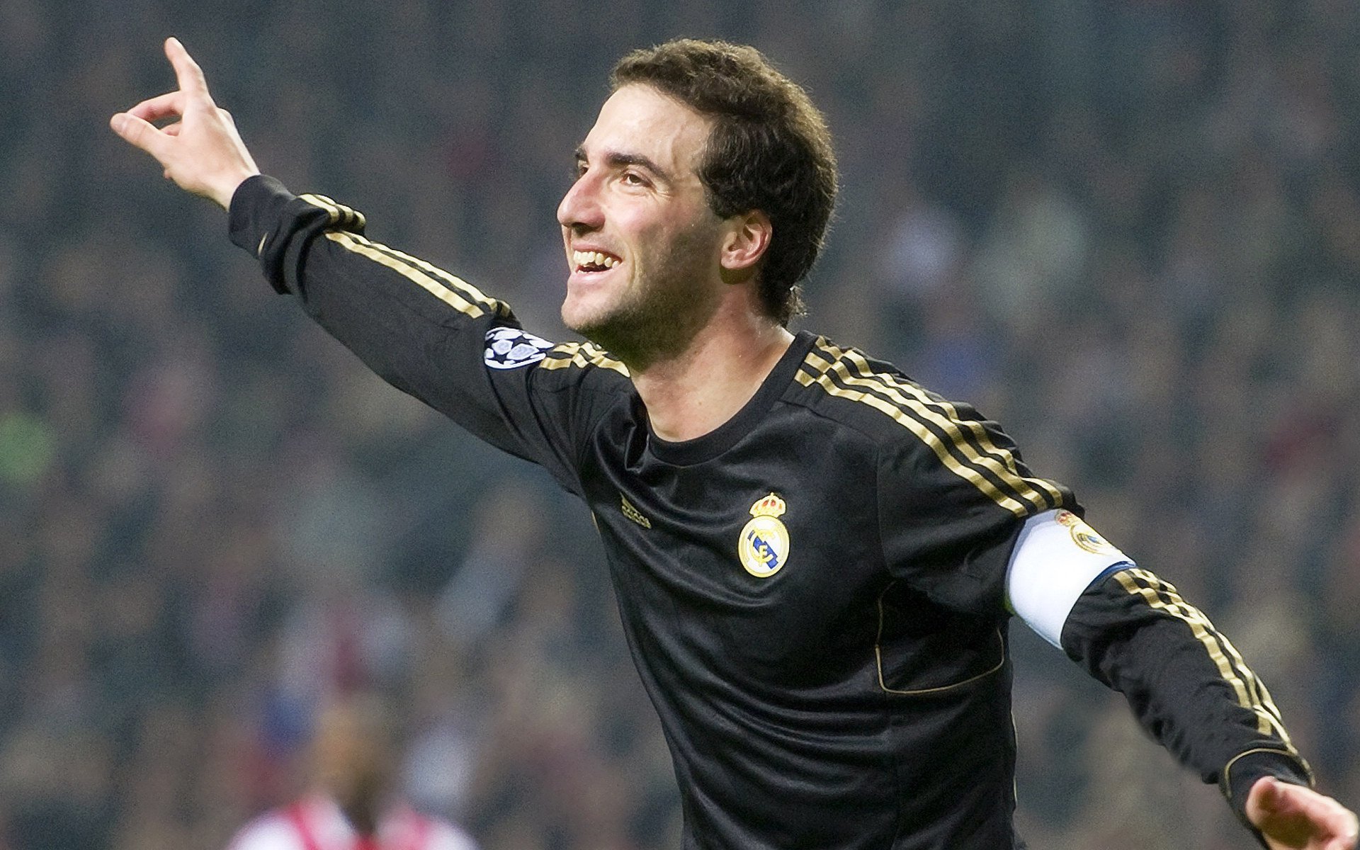 奥斯梅恩点燃赛场，牙买加横扫塞内加尔，非洲足球新格局的诞生？